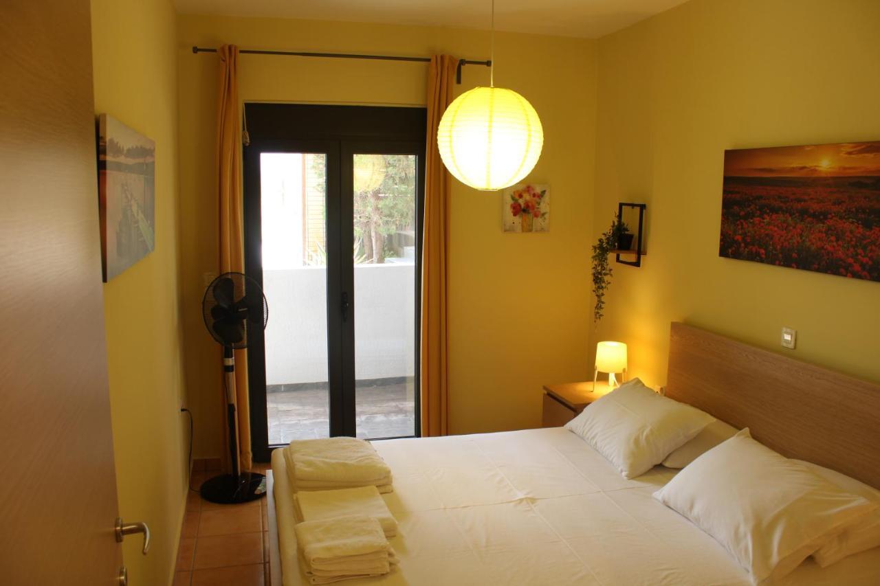 T&A Apartment,Near The Sea. Marathón Exterior foto
